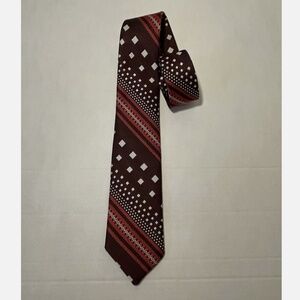 Vintage Cutlon by Cutter Cravat Tie, 1960s Graphic Print Maroon And Red Necktie
